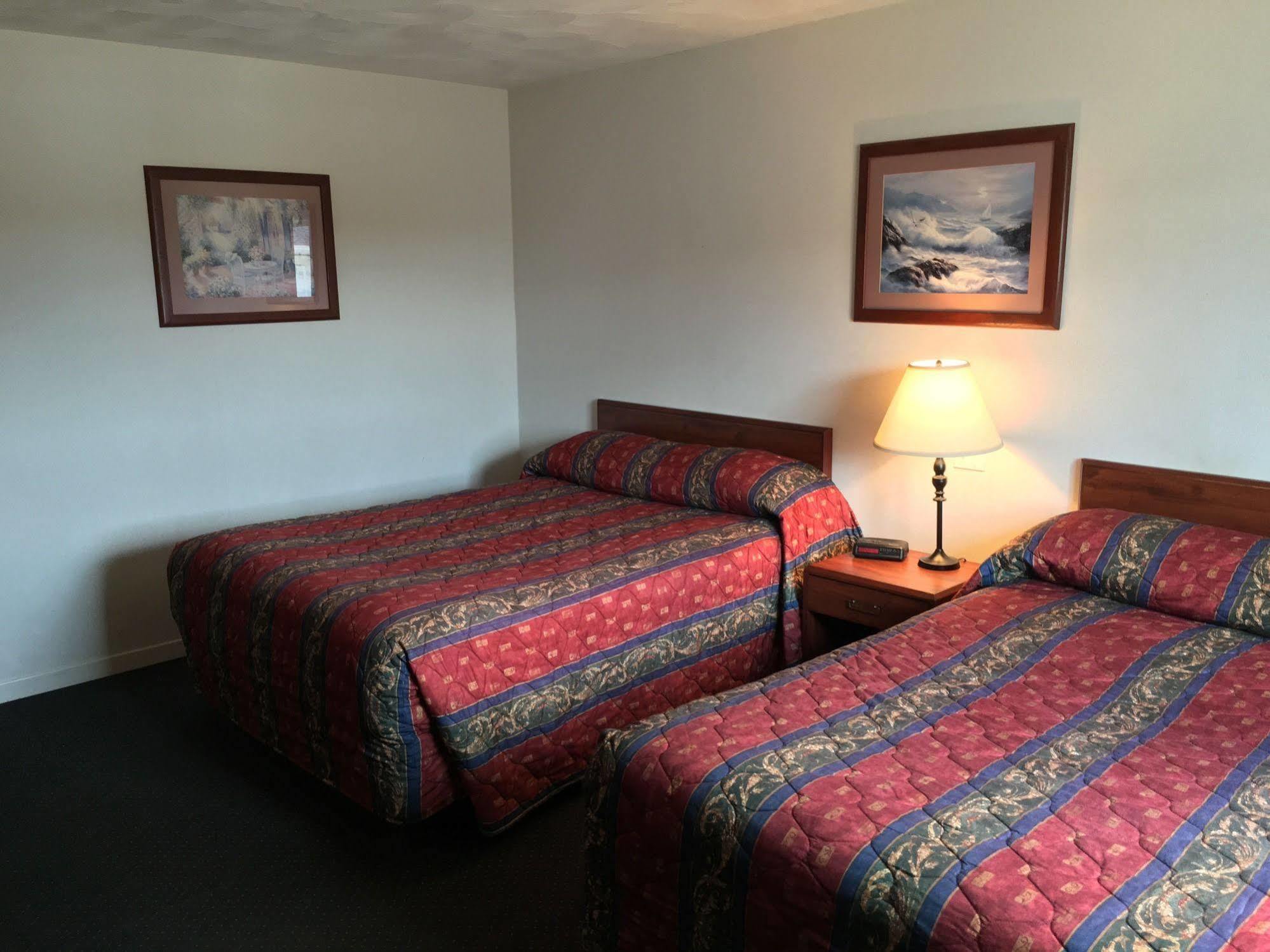 Fairway Inn Sussex Ngoại thất bức ảnh