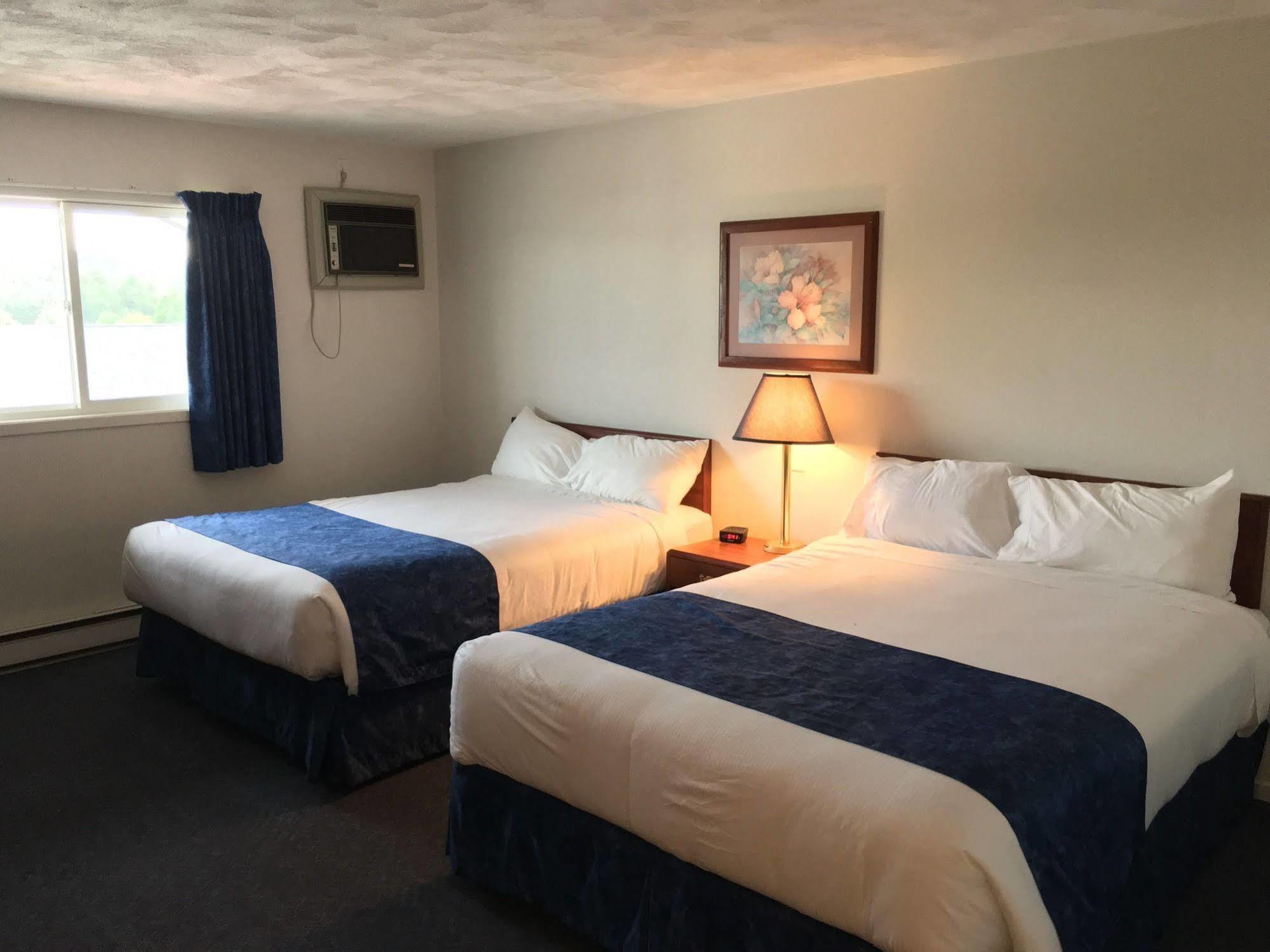 Fairway Inn Sussex Ngoại thất bức ảnh
