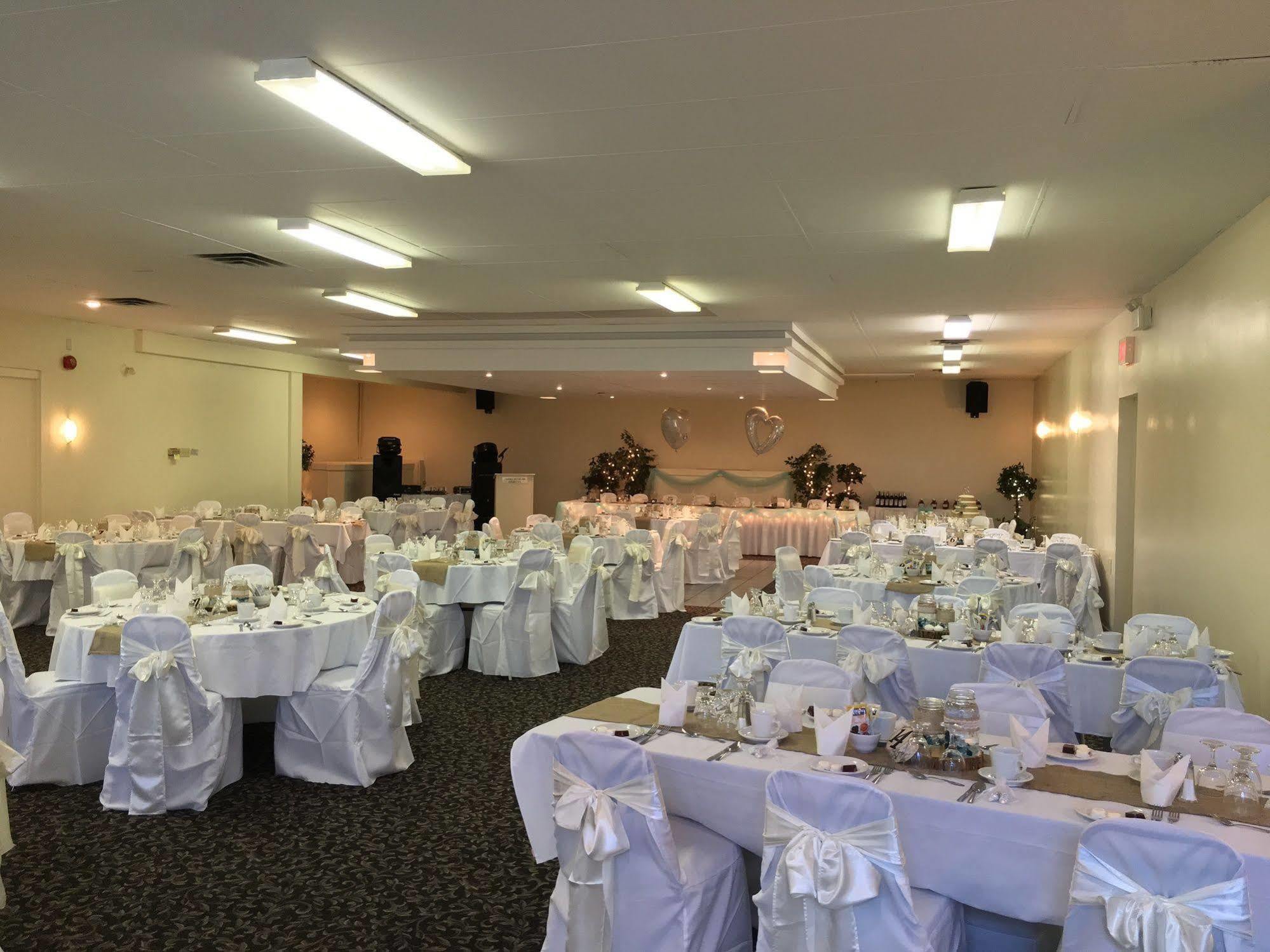 Fairway Inn Sussex Ngoại thất bức ảnh